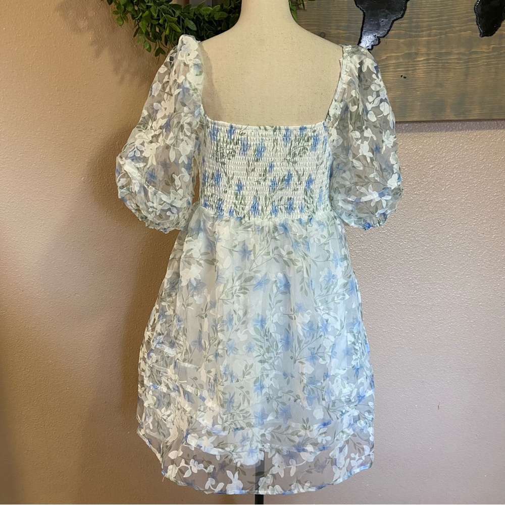NWOT Lulus White and Blue Floral Puff Sleeve Mini Dress - Picture 4 of 7